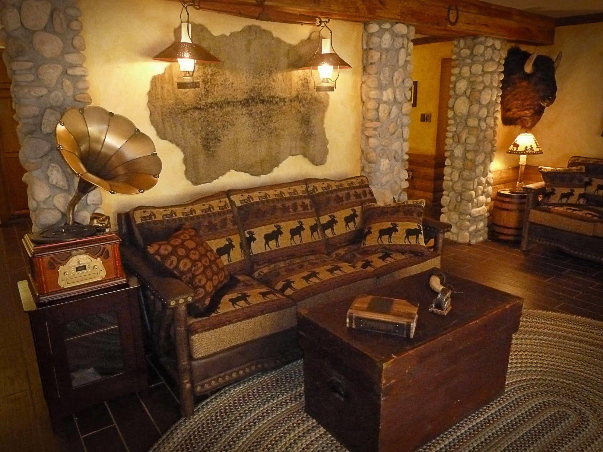 The Log House Lodge ทรีริเวอร์ส ภายนอก รูปภาพ